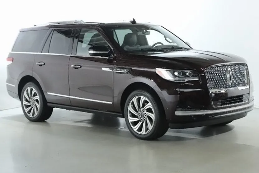 2023 Lincoln Navigator Reserve photo 1