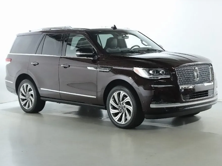 2023 Lincoln Navigator Reserve photo 1