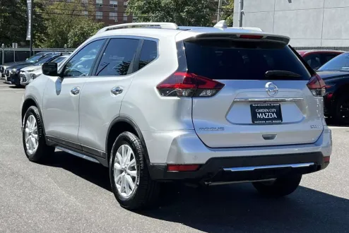 2020 Nissan Rogue SV AWD photo 2