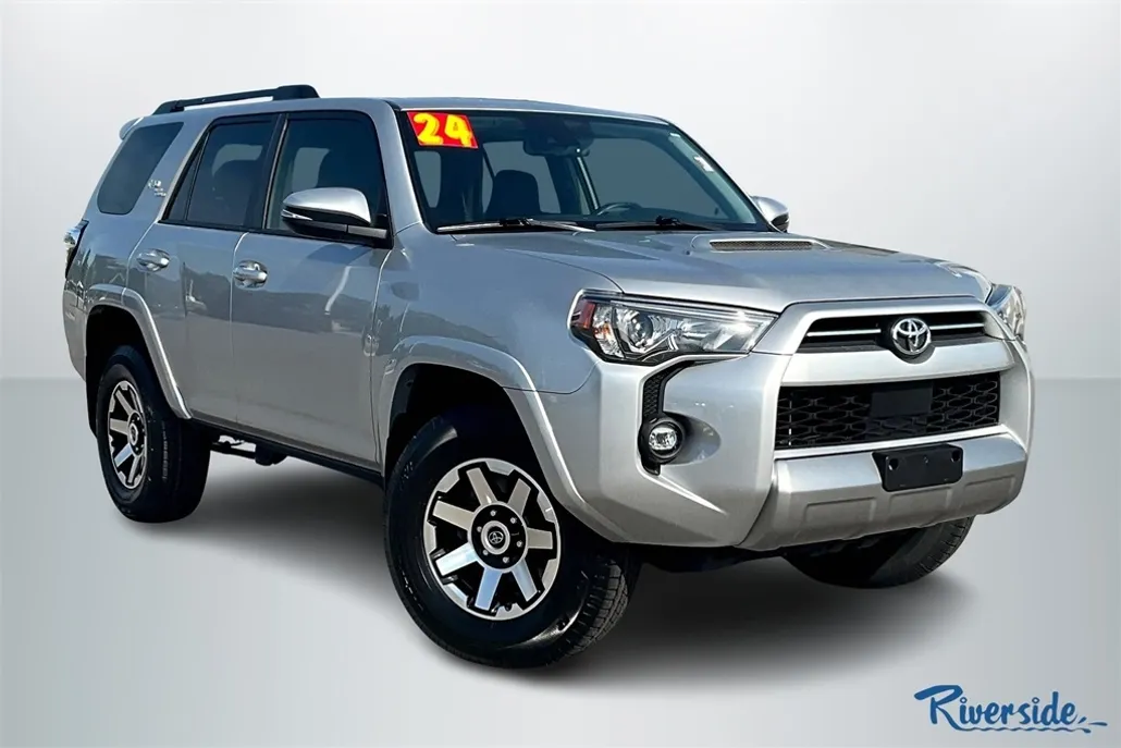 2024 Toyota 4Runner TRD Off-Road Premium photo 1