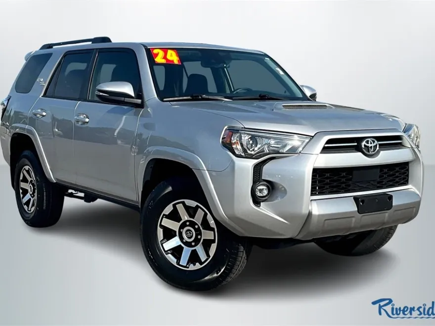 2024 Toyota 4Runner TRD Off-Road Premium photo 1