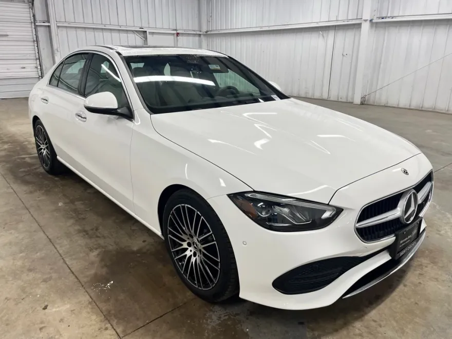 2024 Mercedes Benz C 300 photo 1