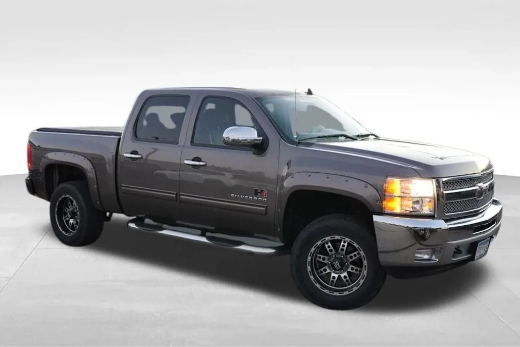 2012 Chevrolet Silverado 1500 LT photo 1