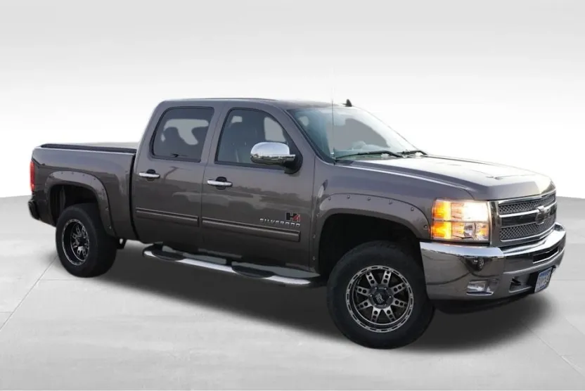 2012 Chevrolet Silverado 1500 LT photo 1