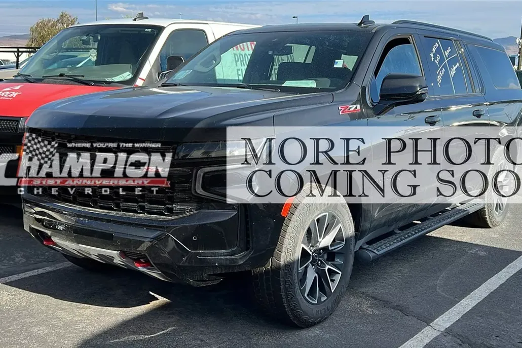 2023 Chevrolet Suburban Z71 photo 1