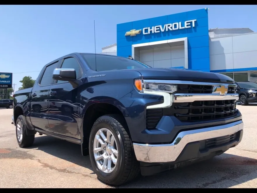 2023 Chevrolet Silverado 1500 LT photo 1