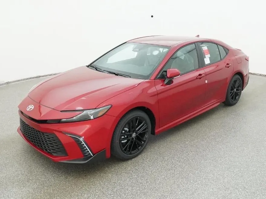 2026 Toyota Camry SE photo 1