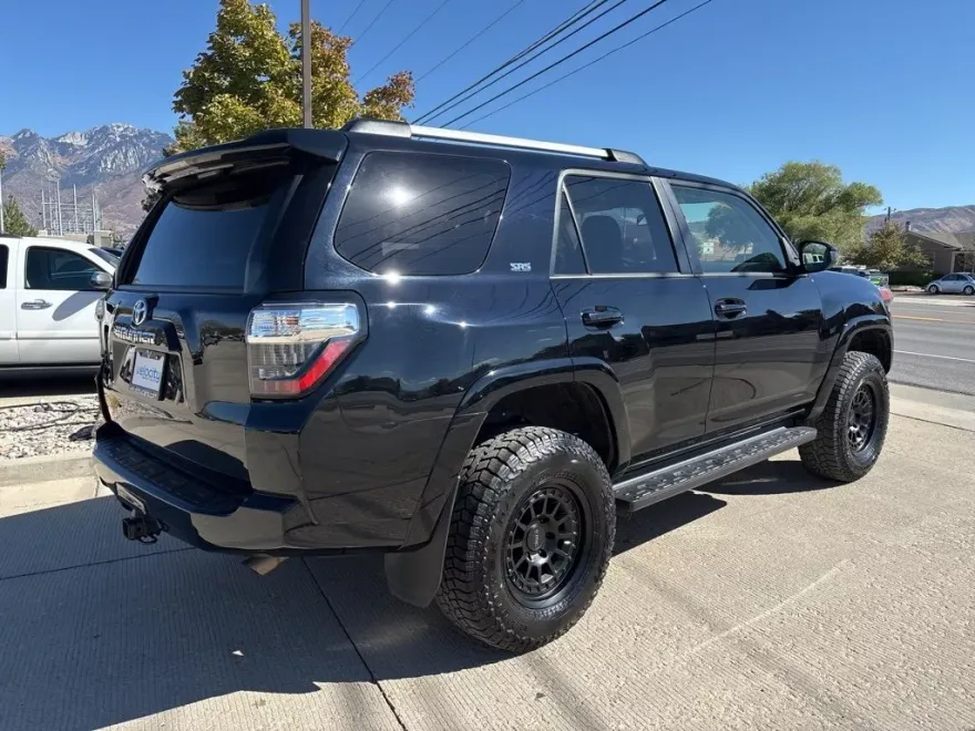 2024 Toyota 4Runner SR5 photo 1