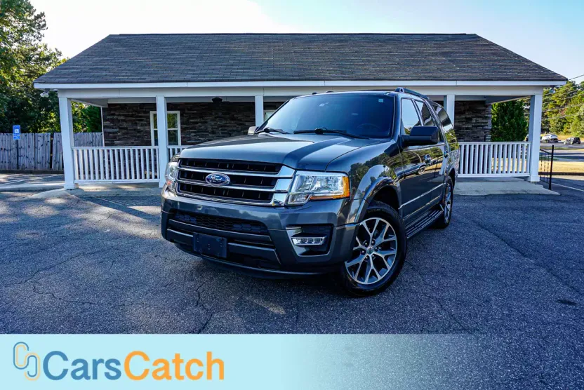 2017 Ford Expedition XLT photo 1