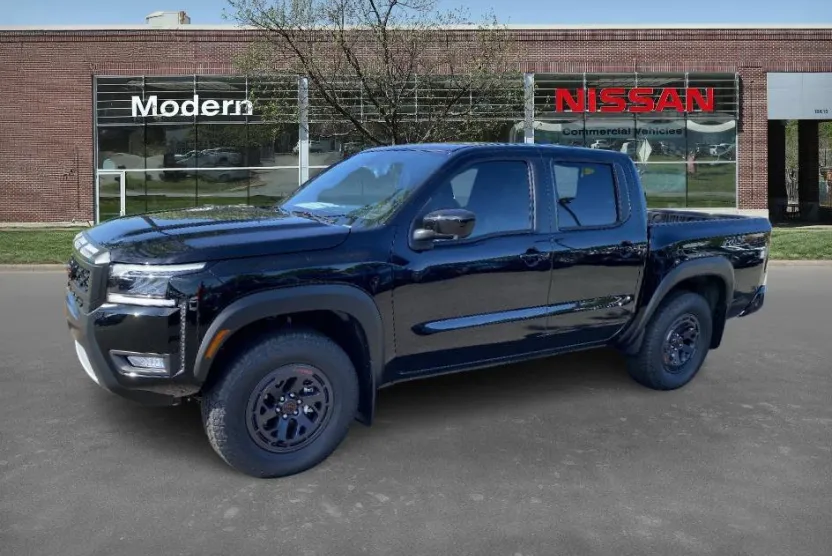 2025 Nissan Frontier PRO-4X photo 1