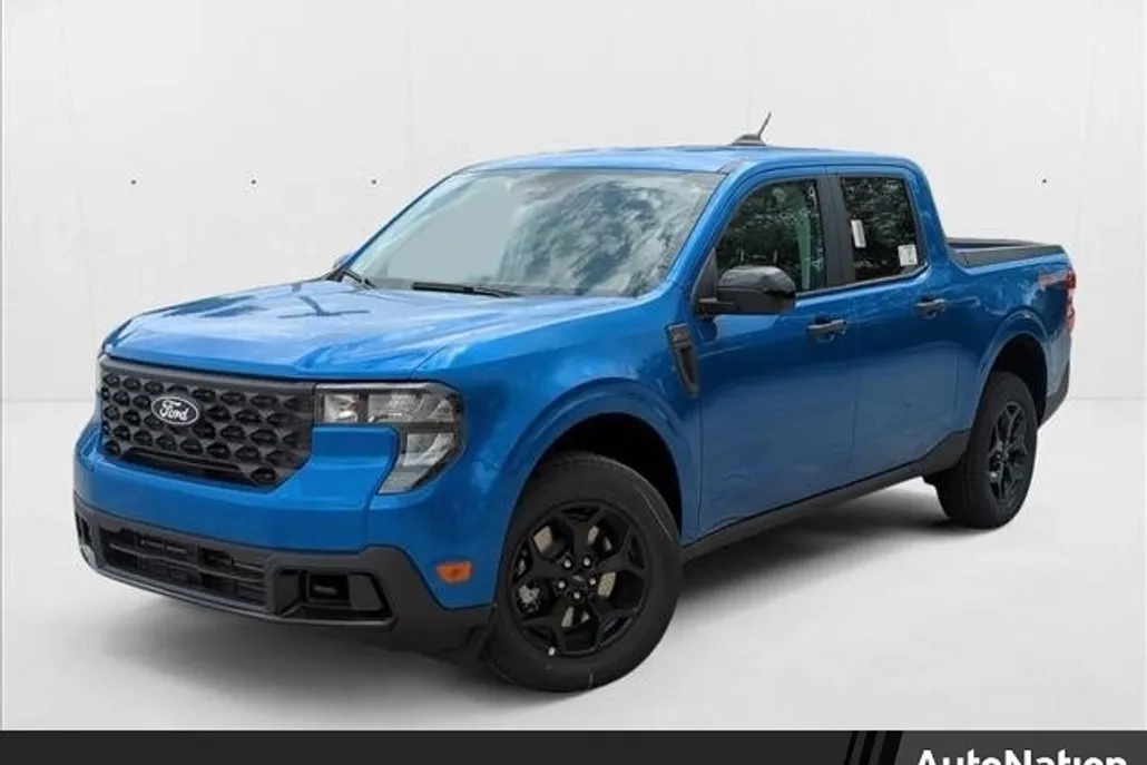 2025 Ford Maverick XLT photo 1