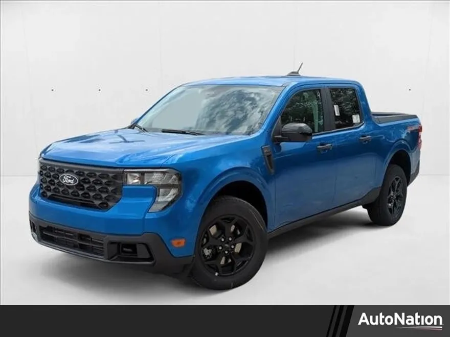 2025 Ford Maverick XLT photo 1