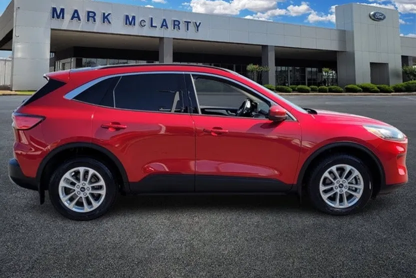 2020 Ford Escape SE photo 1