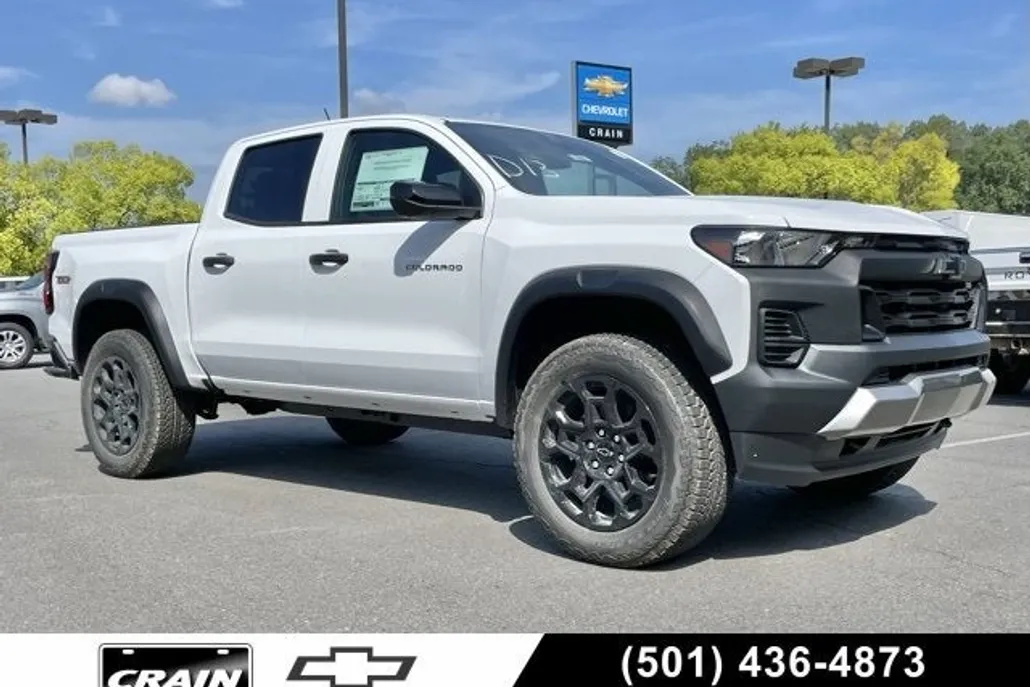 2026 Chevrolet Colorado Trail Boss photo 1