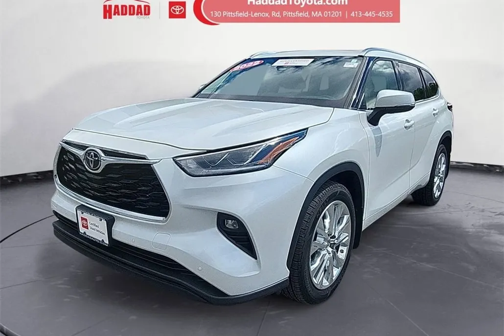 2022 Toyota Highlander Limited photo 1