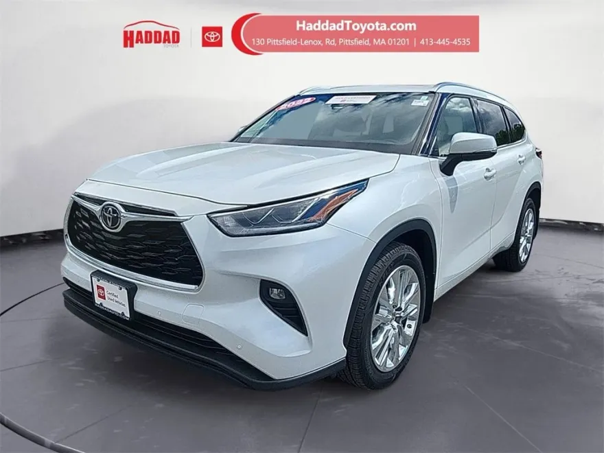 2022 Toyota Highlander Limited photo 1
