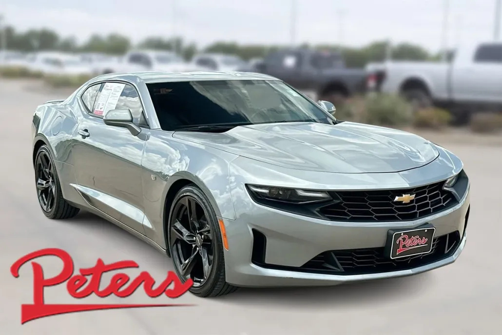 2023 Chevrolet Camaro 1LT photo 1