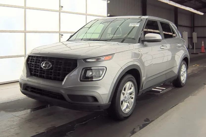 2023 Hyundai Venue SE photo 1