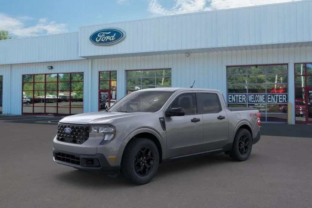 2025 Ford Maverick XLT photo 1