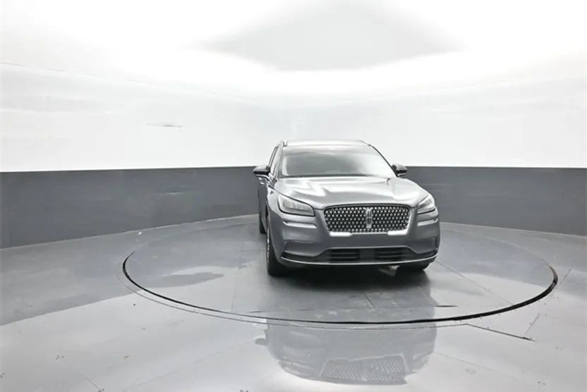 2021 Lincoln Corsair Standard photo 1