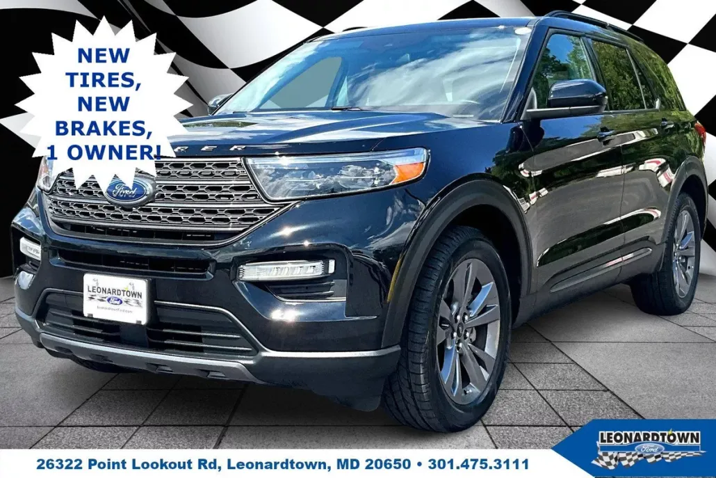 2022 Ford Explorer XLT Sport photo 1
