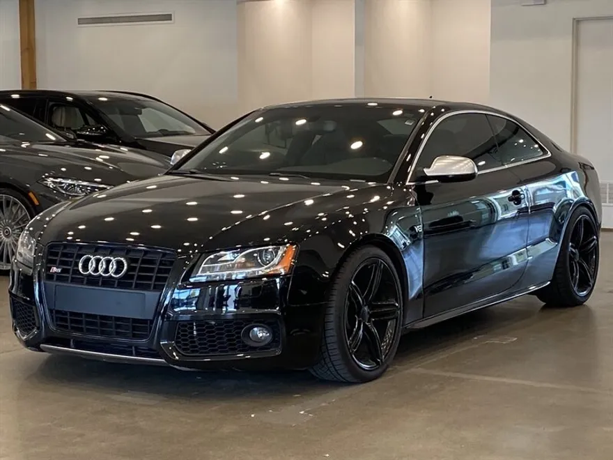 2010 Audi S5 Prestige photo 1