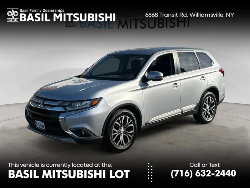 2016 Mitsubishi Outlander SE photo 1