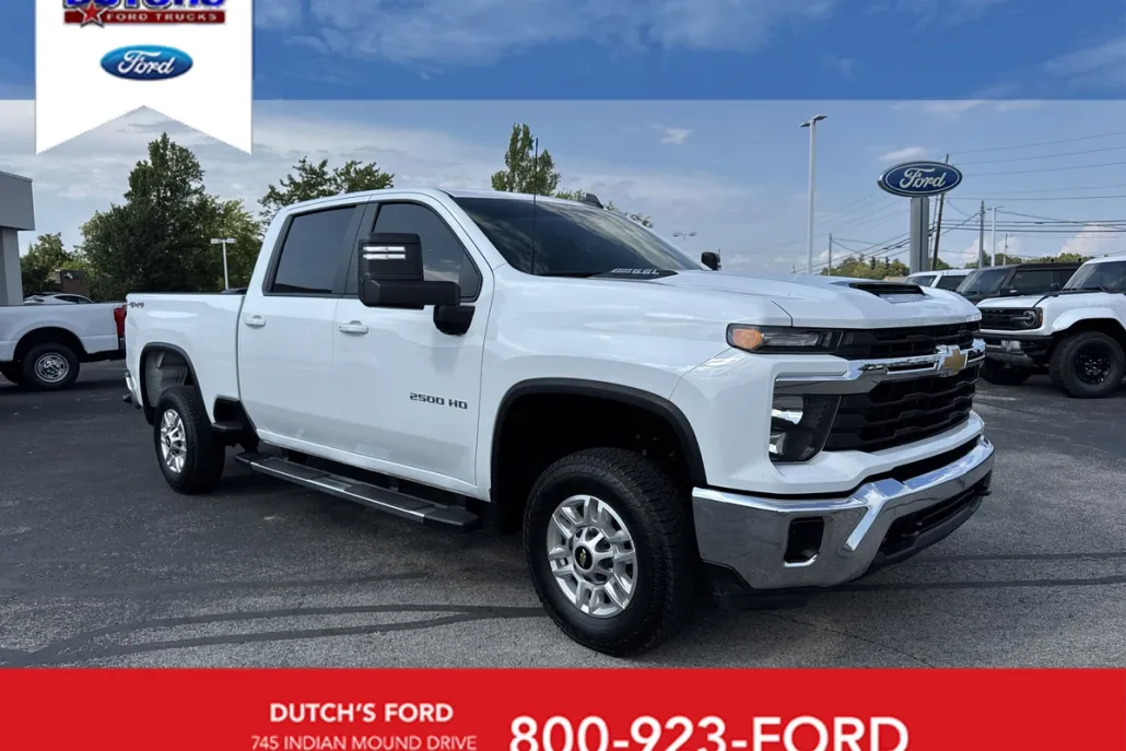 2024 Chevrolet Silverado 2500HD LT photo 1