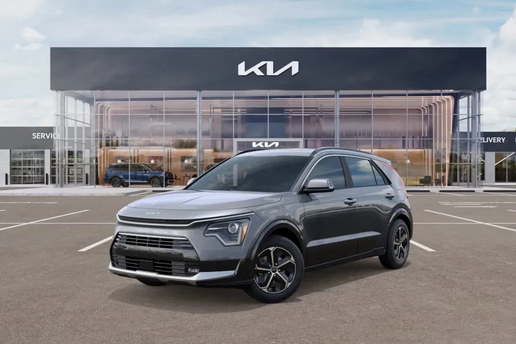 2025 Kia Niro SX photo 1