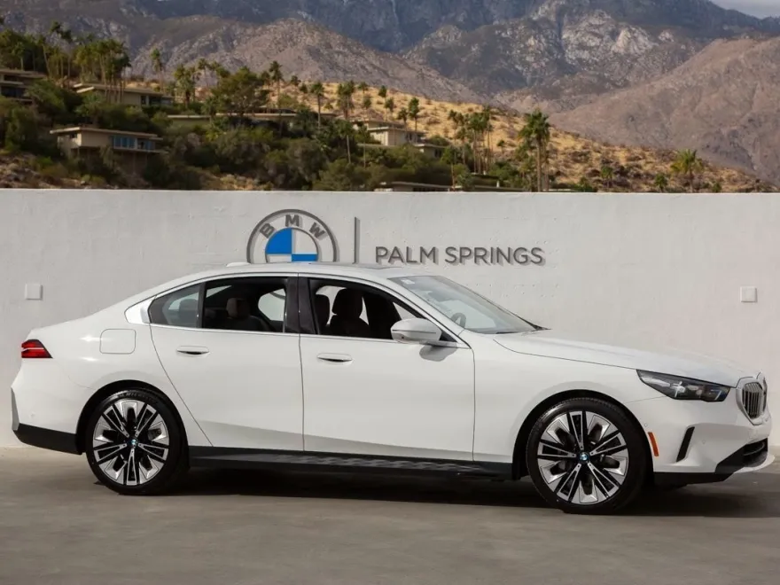 2025 Bmw 530i xDrive photo 1