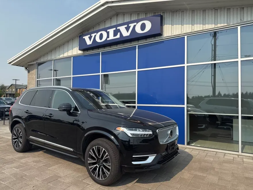 2025 Volvo XC90 T8 Plus photo 1