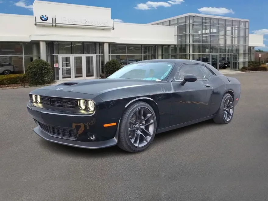 2023 Dodge Challenger R/T photo 1