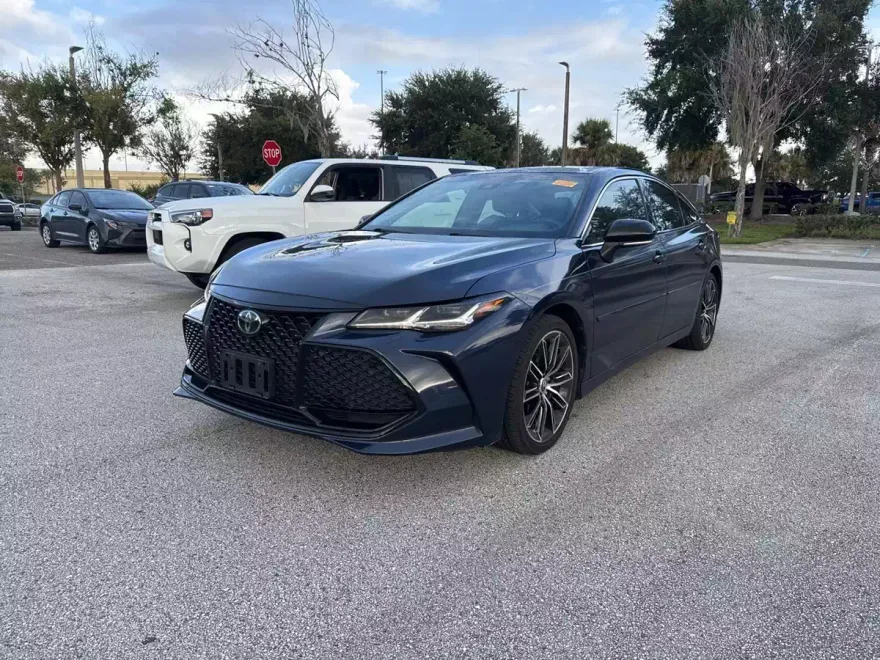 2020 Toyota Avalon Touring photo 1