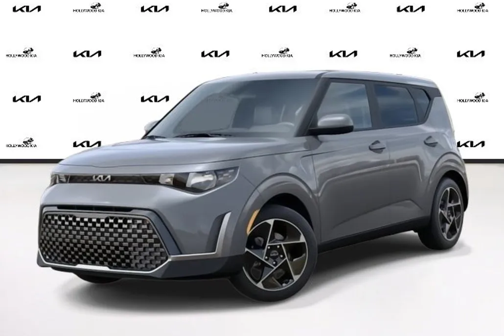 2025 Kia Soul EX photo 1