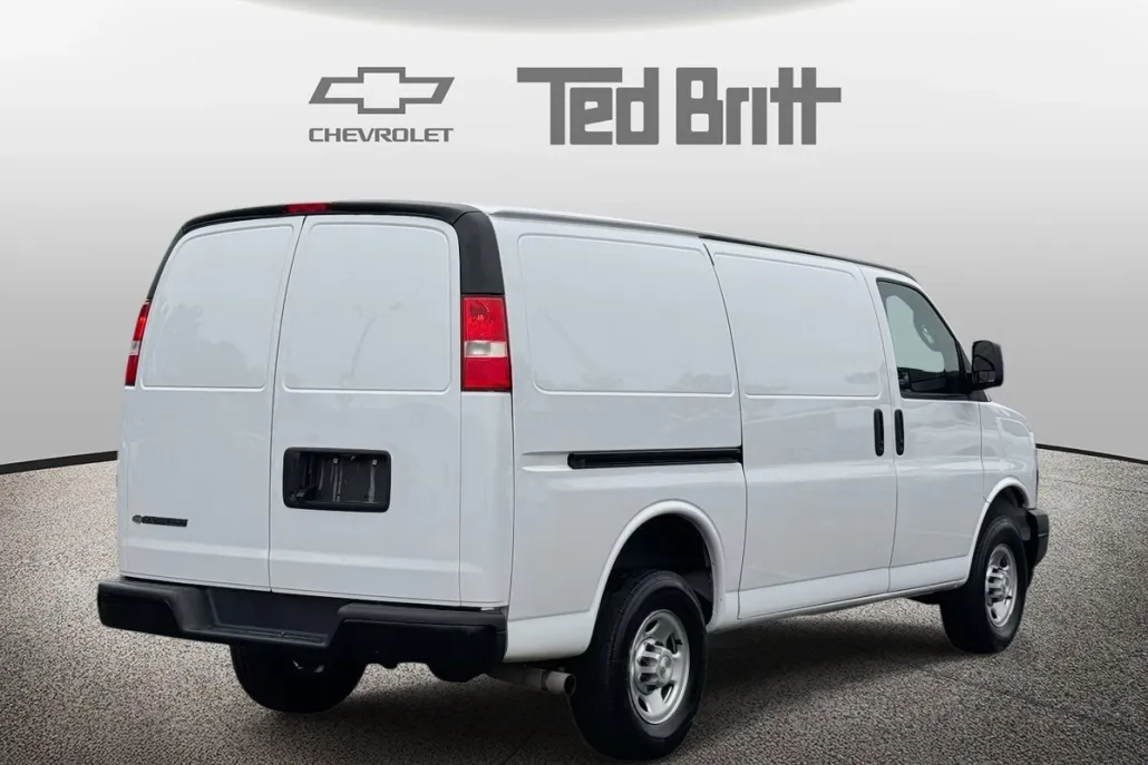 2023 Chevrolet Express 2500 Work Van Cargo photo 1