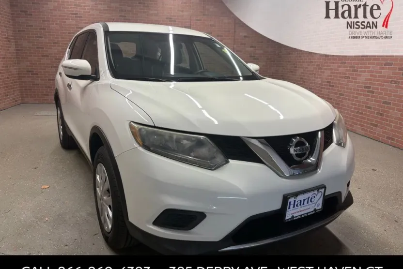 2015 Nissan Rogue S photo 1
