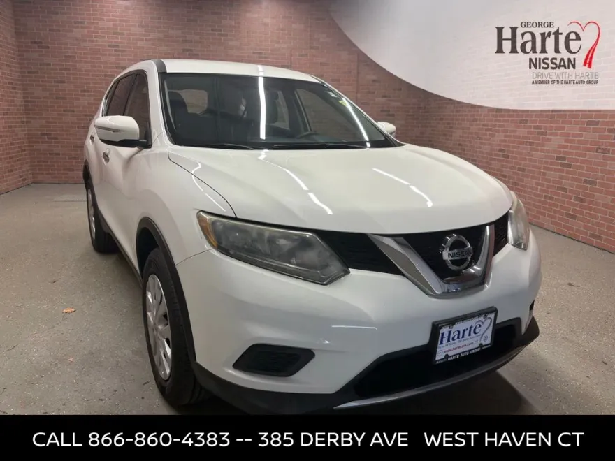 2015 Nissan Rogue S photo 1