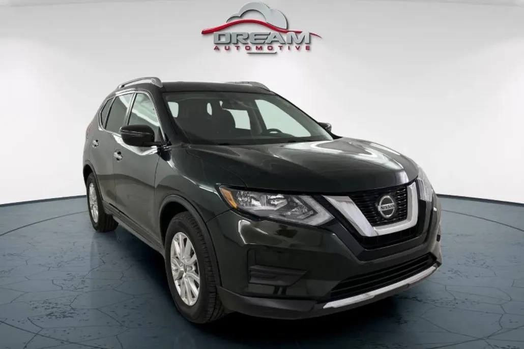 2020 Nissan Rogue SV photo 1