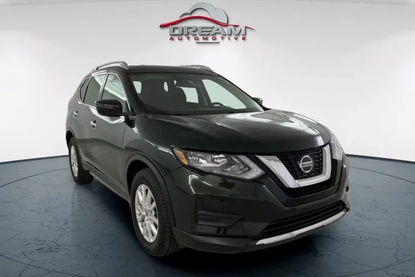 2020 Nissan Rogue SV photo 1
