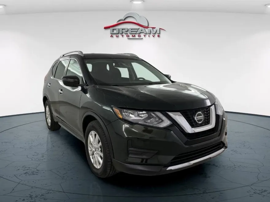 2020 Nissan Rogue SV photo 1