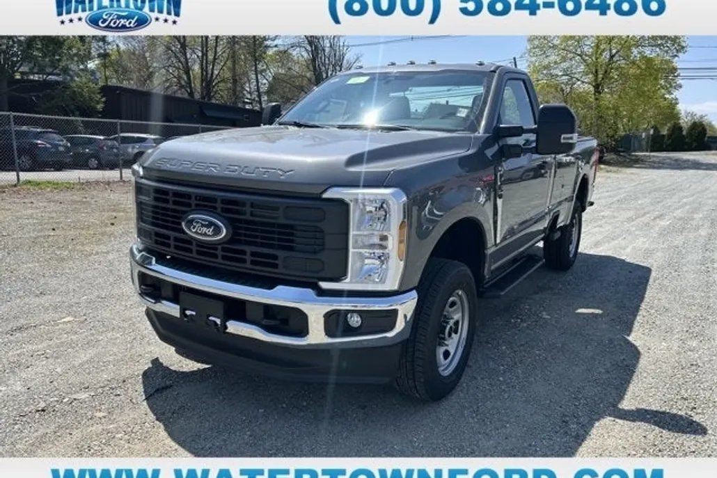 2025 Ford F-350 XL photo 1