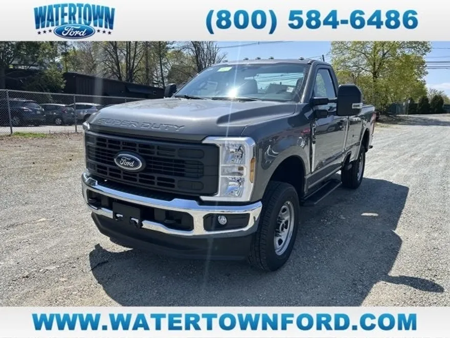 2025 Ford F-350 XL photo 1