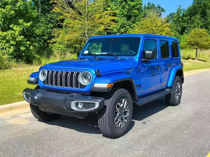 2025 Jeep Wrangler Sahara photo 1