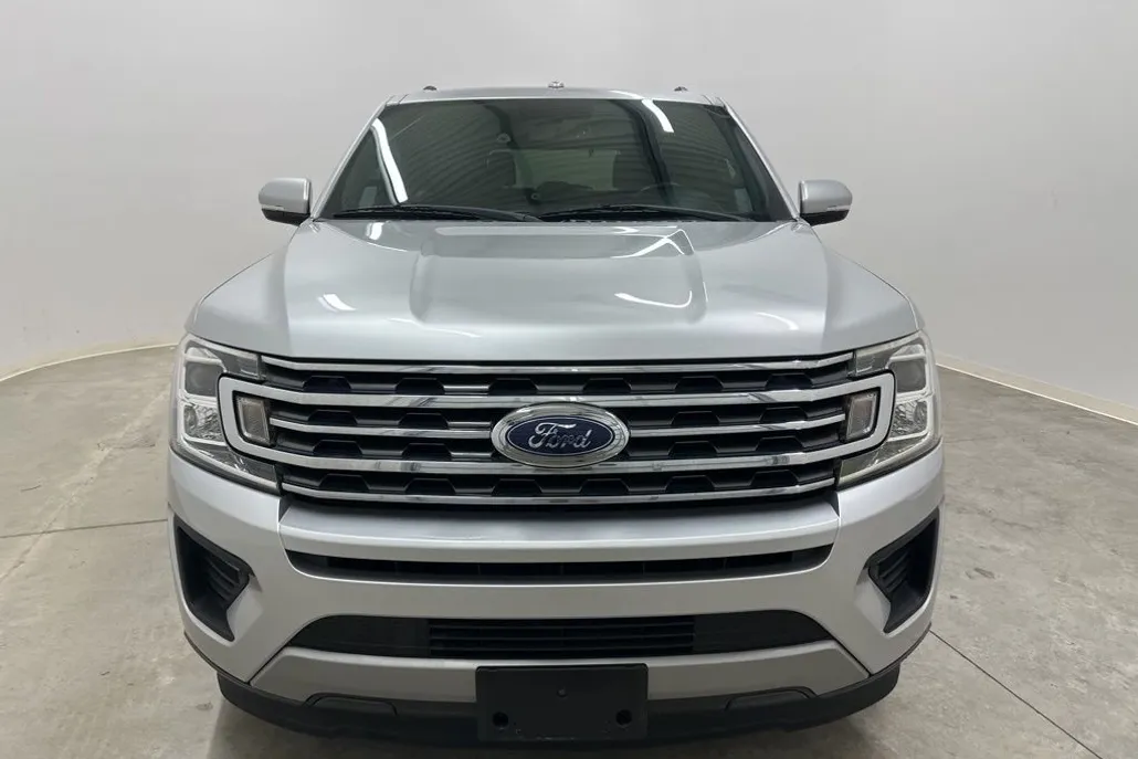 2019 Ford Expedition XLT photo 1