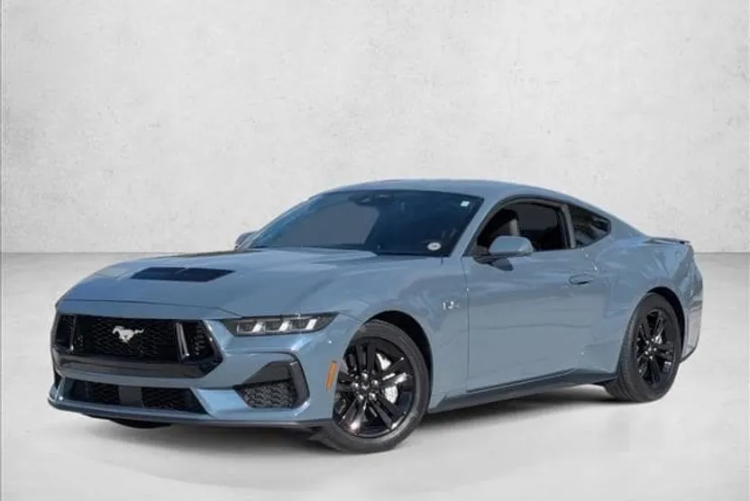 2024 Ford Mustang GT photo 1