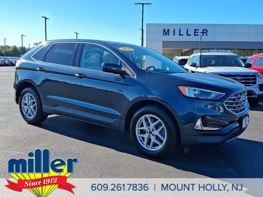 2022 Ford Edge SEL photo 1