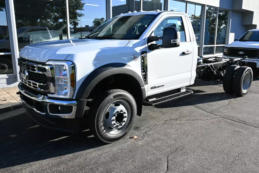 2026 Ford F-450 XL photo 1