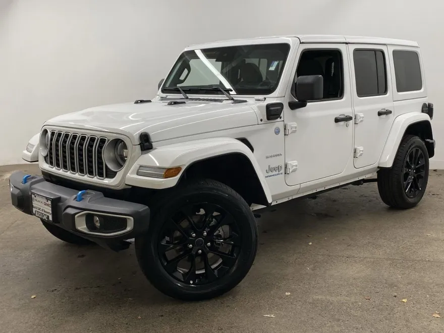 2024 Jeep Wrangler 4xe Sahara photo 1