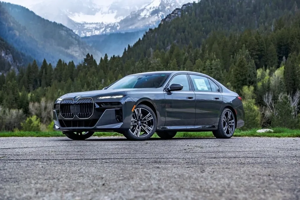 2025 Bmw 760i xDrive photo 1