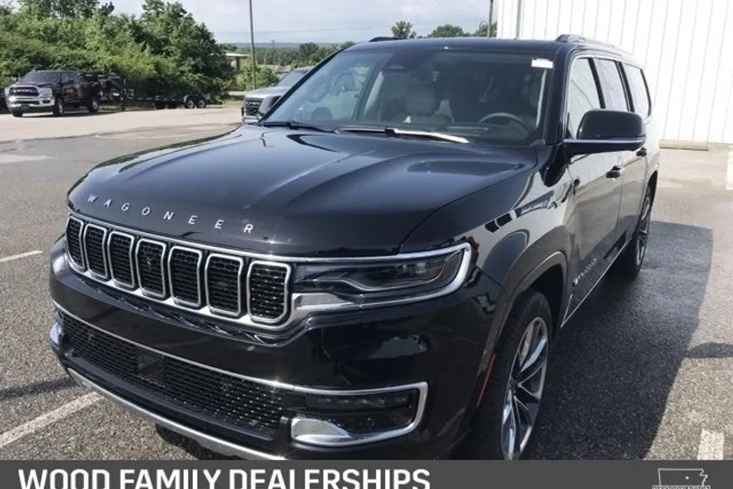 2024 Jeep Wagoneer L Series III photo 1